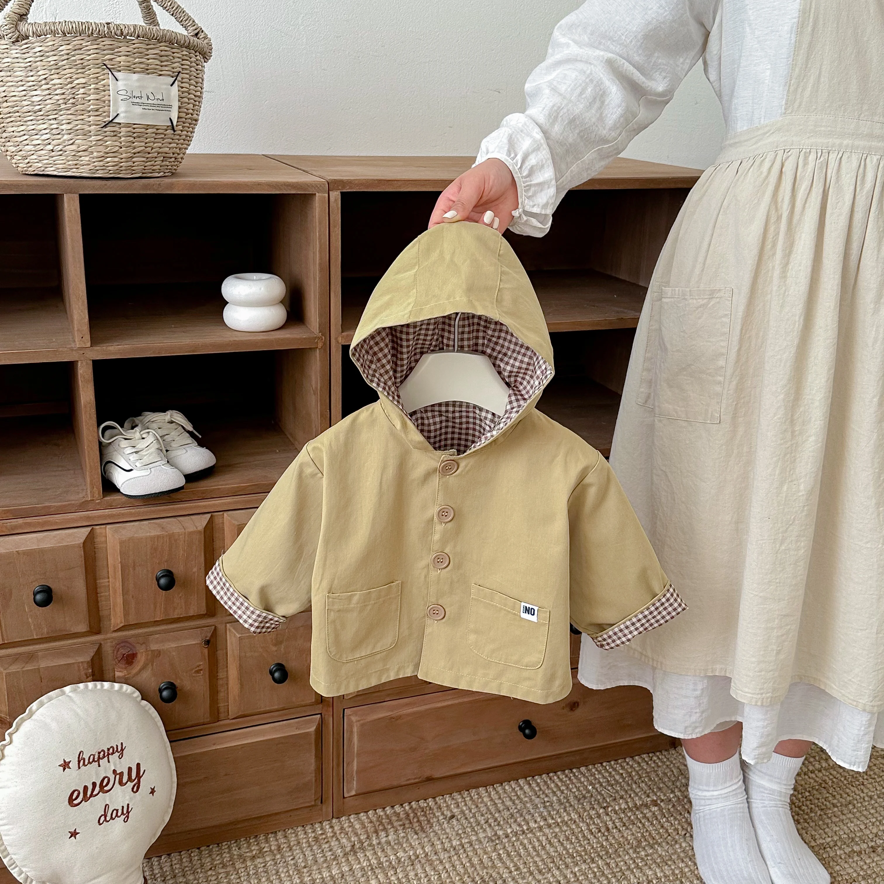 blouson bébé coupe-vent à capuche